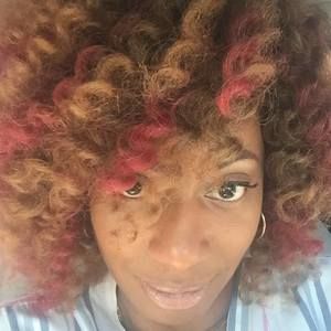 Meet your Posher, Jeanine